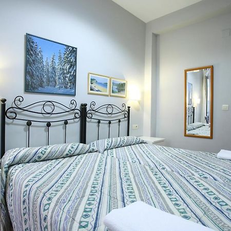 Pension San Telmo / San Juan Сан-Себастьян Экстерьер фото