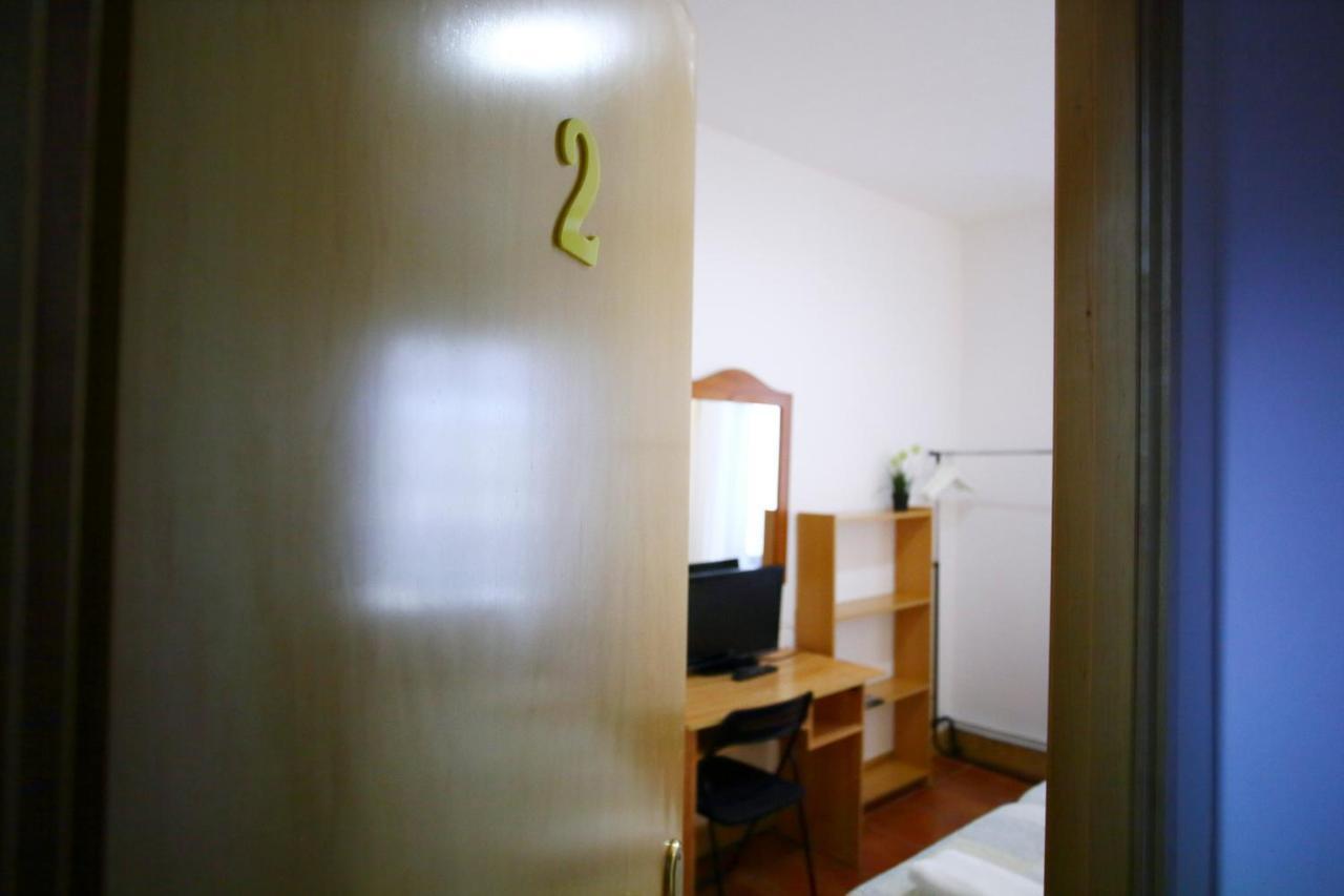 Pension San Telmo / San Juan Сан-Себастьян Экстерьер фото